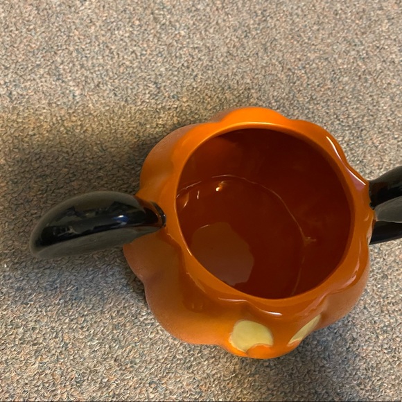 Ceramic Disney Mickey Mouse Pumpkin Halloween Mug - Picture 7 of 8